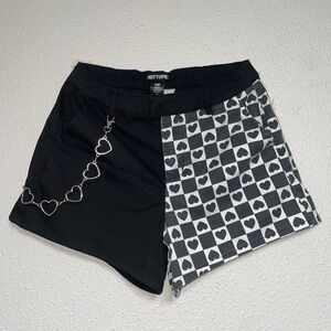 Hot Topic Shorts Blackheart Chess Hearts Chain Size S Grunge Y2K